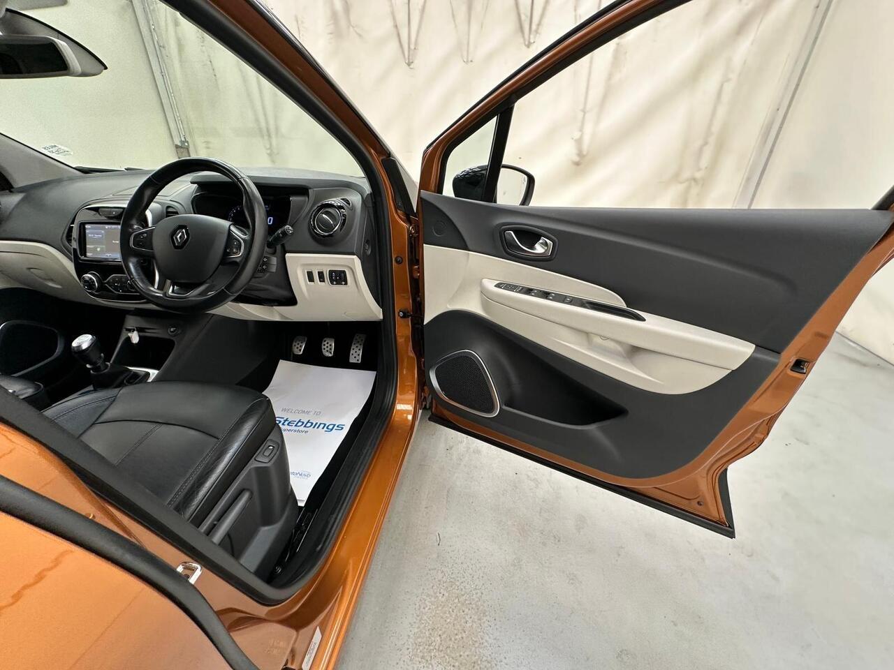Renault Captur AU19SRZ