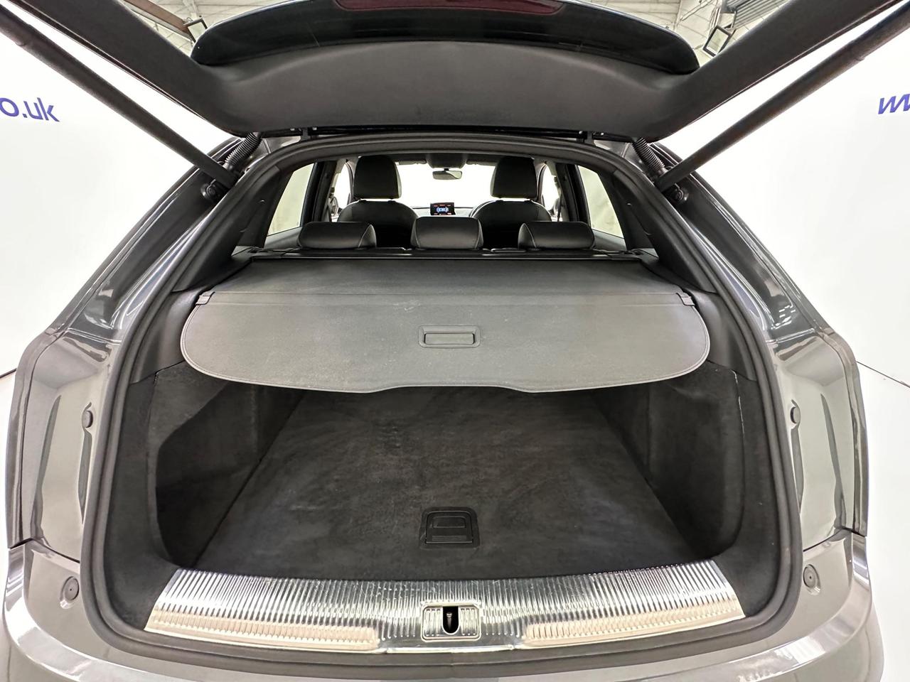 Audi Q3 RF16EHZ