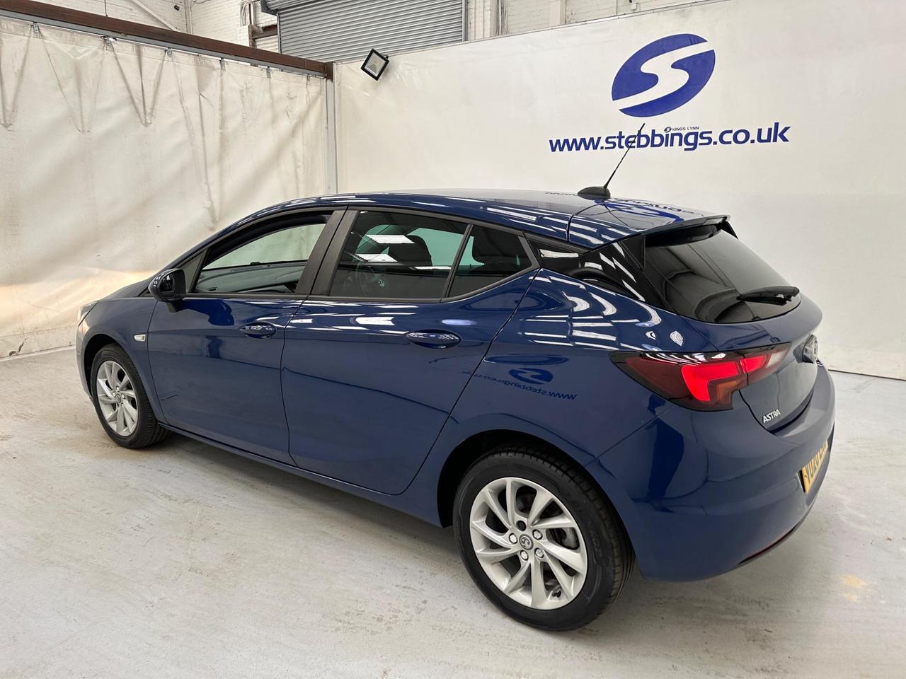 Vauxhall Astra VU20ZNC