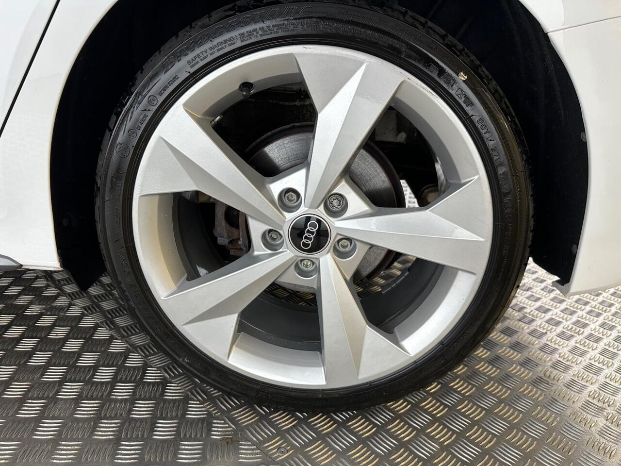 Audi A3 LS23UCV