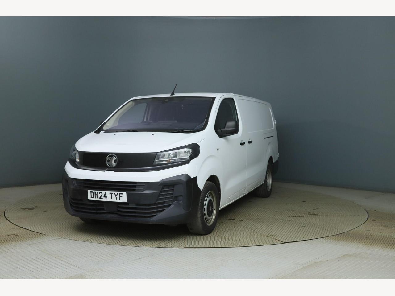 Vauxhall Vivaro DN24TYW