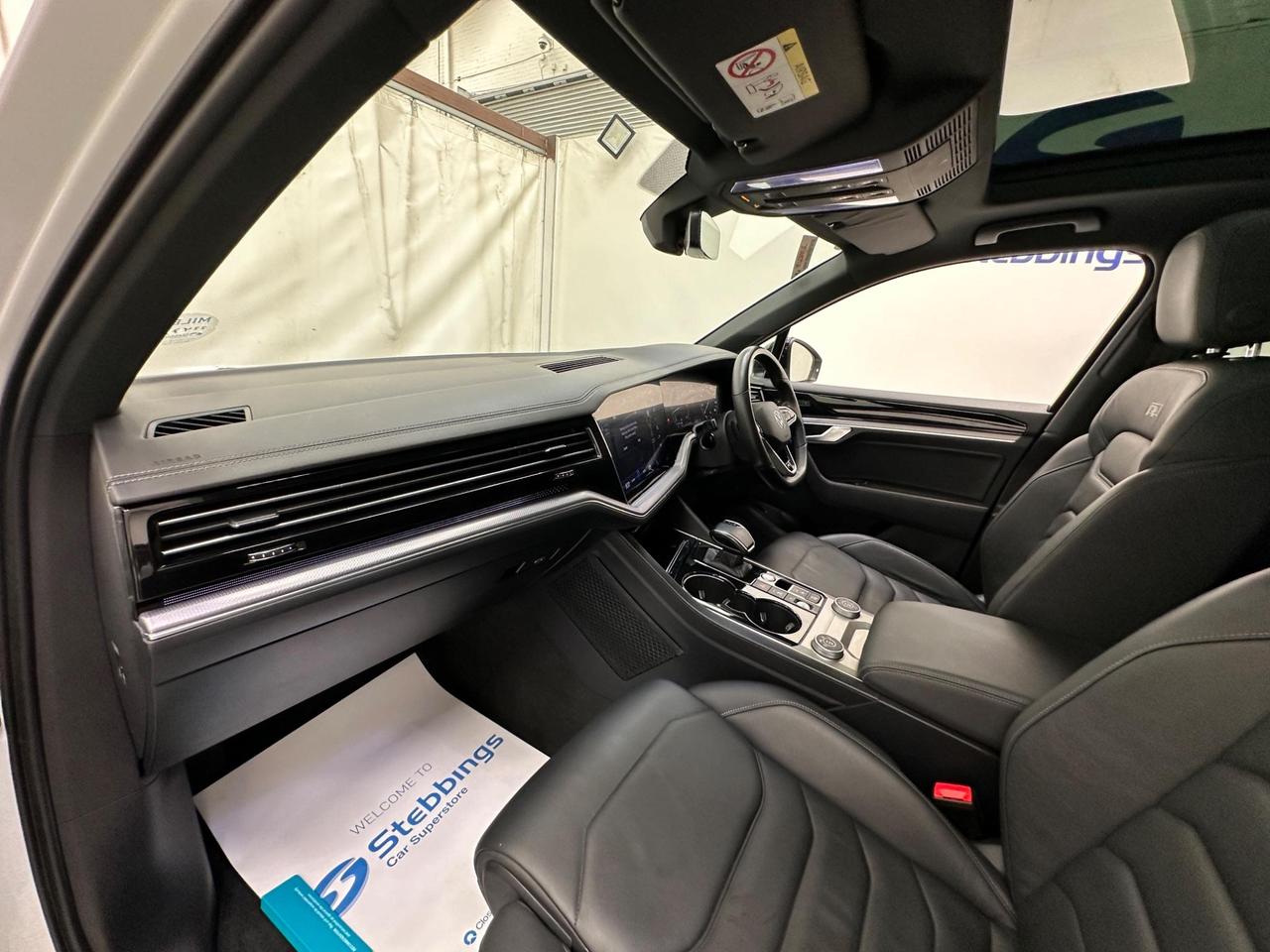Volkswagen Touareg VK21UHB