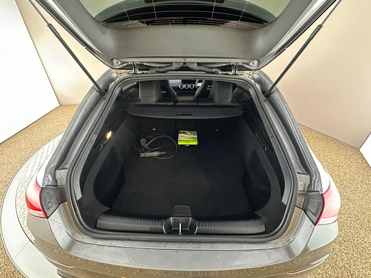 Mercedes-Benz CLA OV72KXF