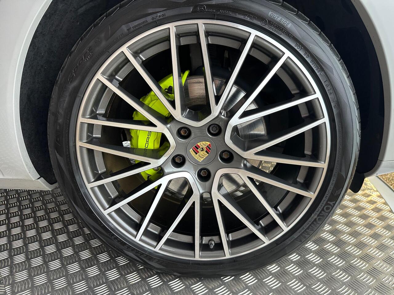 Porsche Cayenne WG23VCU