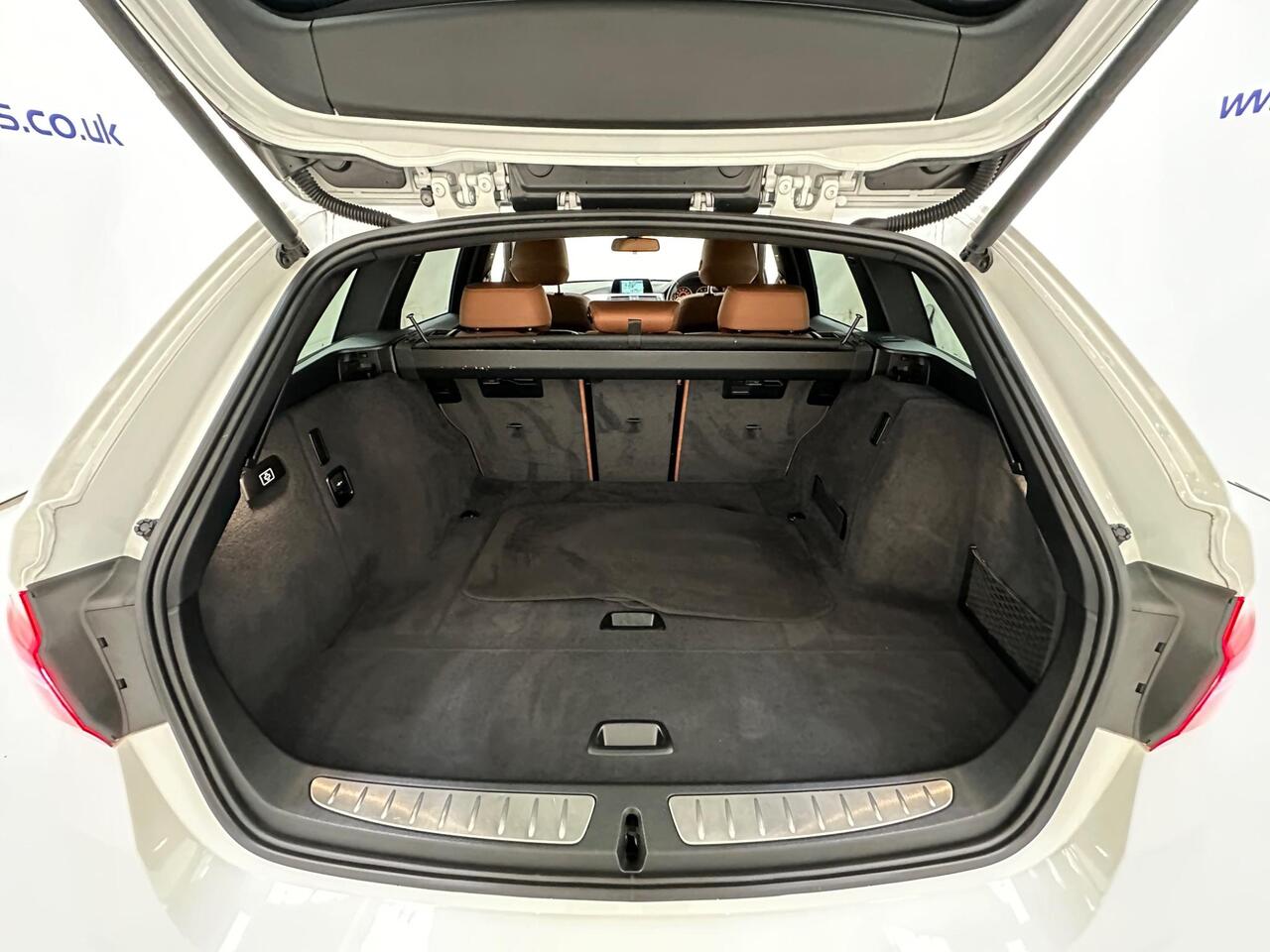 BMW 3 Series LG66UGK