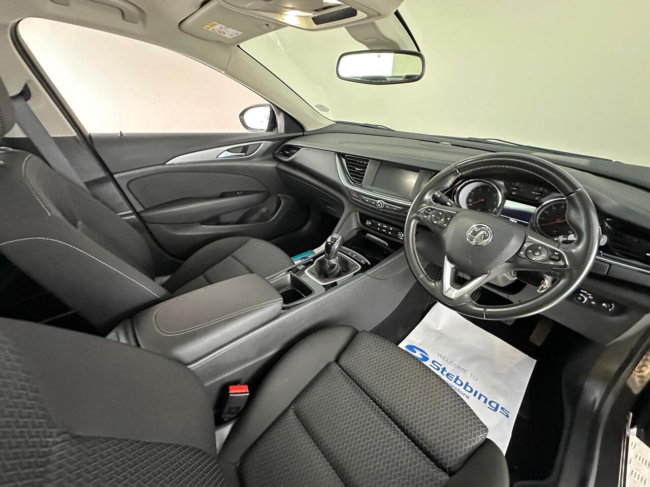 Vauxhall Insignia VO71HPL