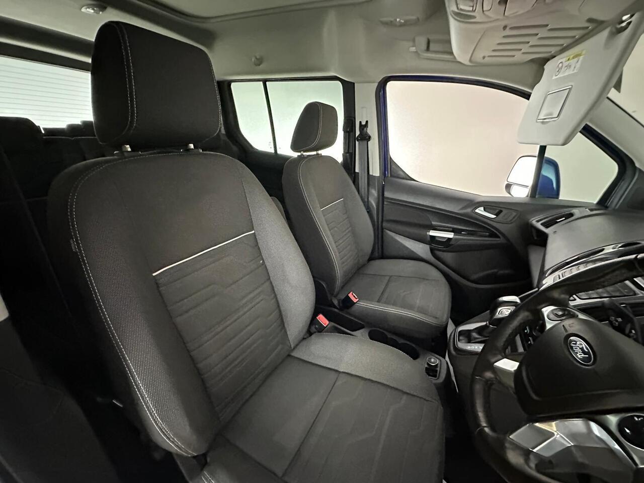 Ford Grand Tourneo Connect PF66OHX