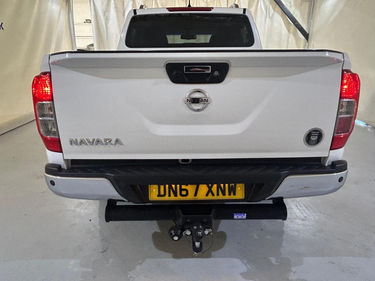 Nissan Navara DN67XNW