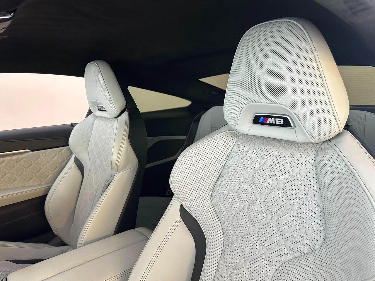 BMW M8 EF72XJA