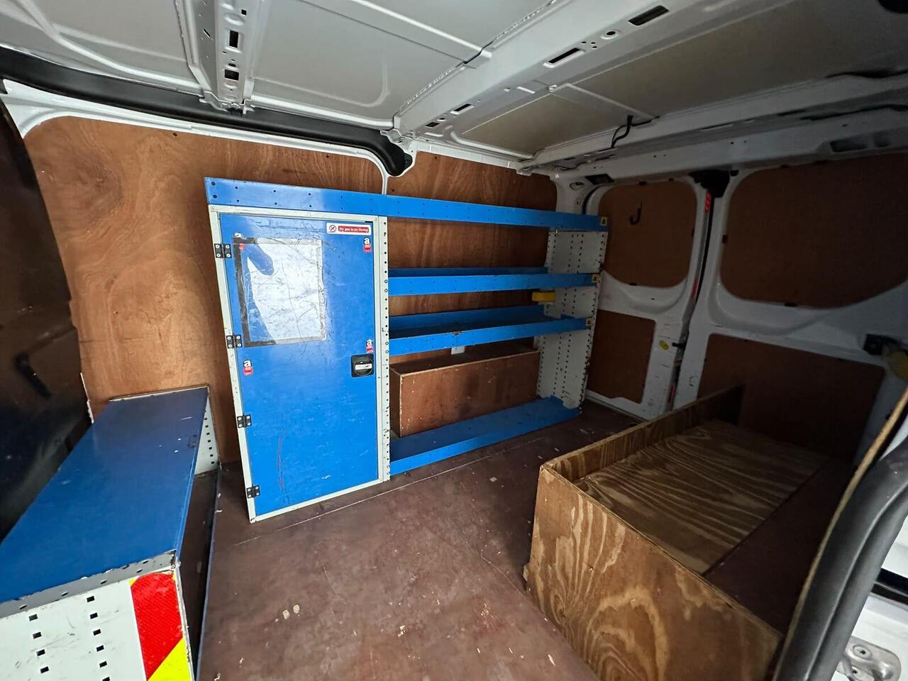 Ford Transit Custom MA71VUM