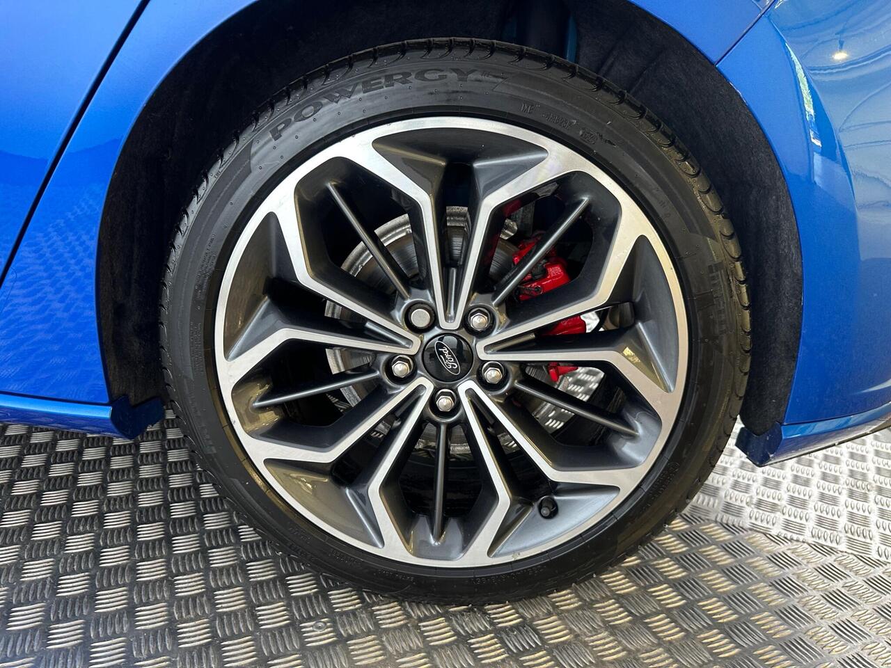 Ford Focus NX73JRZ