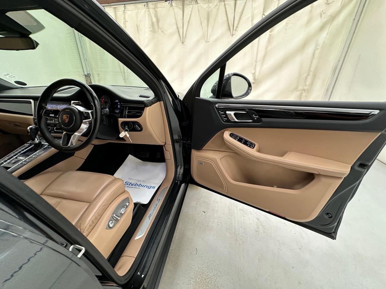 Porsche Macan AE69ODL