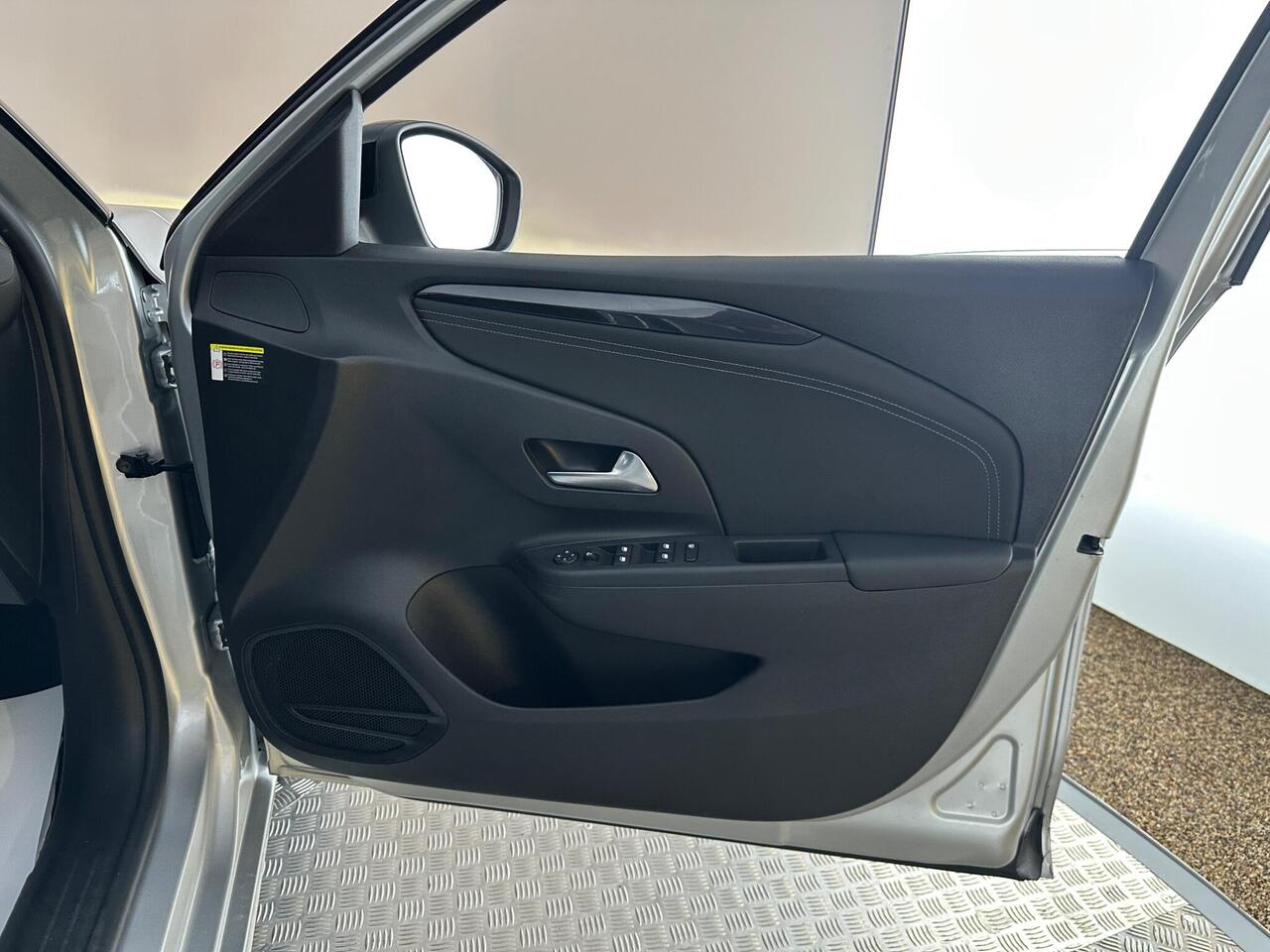Vauxhall Corsa Electric AO72ODX