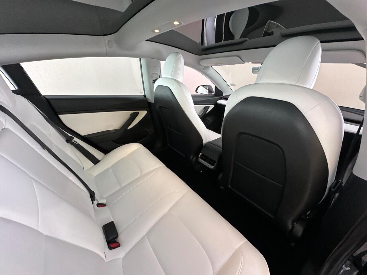 Tesla Model 3 BU70XRY