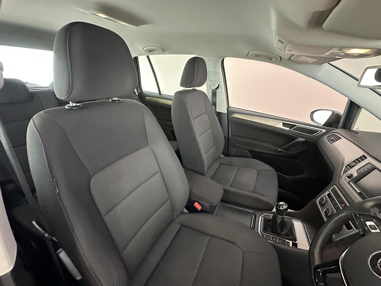 Volkswagen Golf SV GJ16KYG