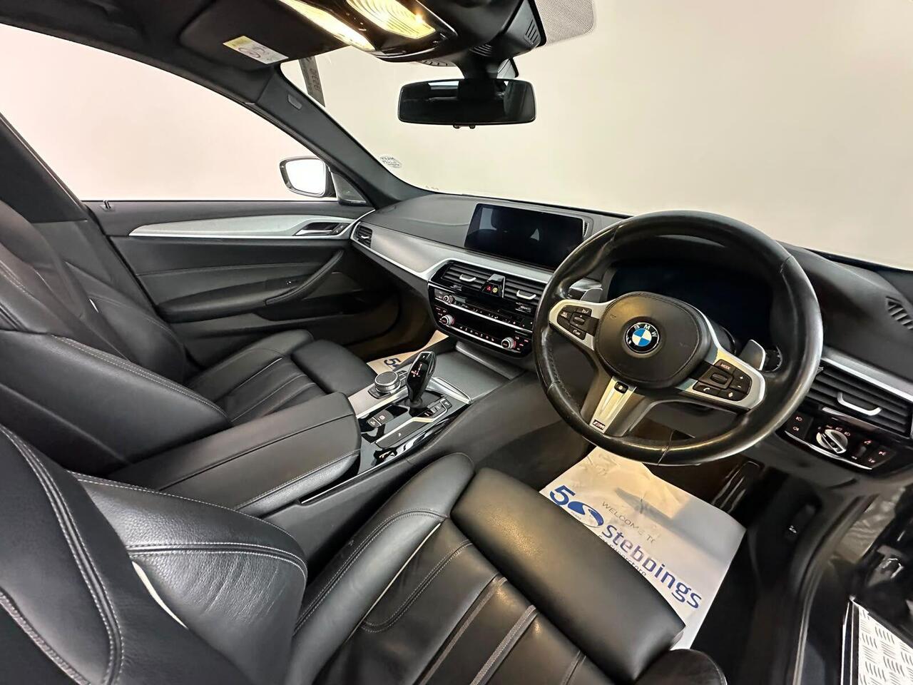 BMW 5 Series YJ19VDG