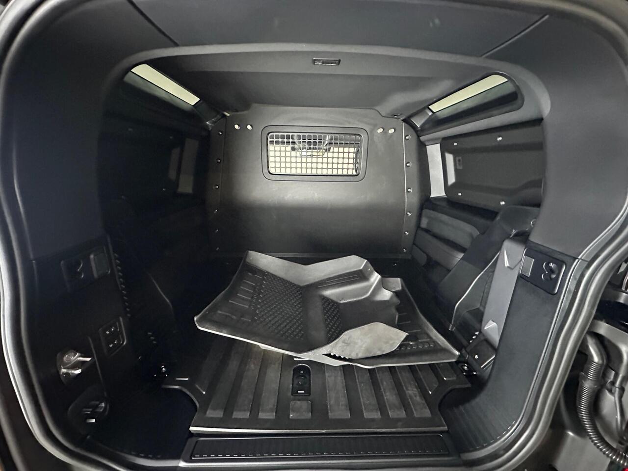 Land Rover Defender 90 WG25BLZ