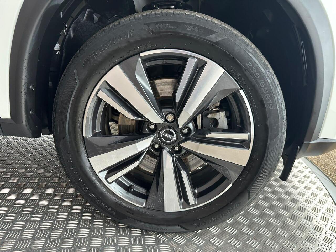 Nissan X-Trail DY73YZN