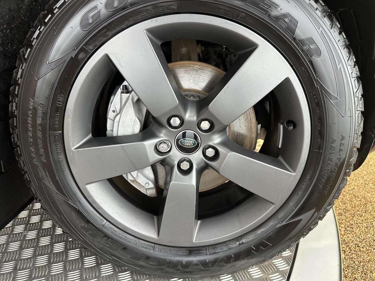 Land Rover Defender 110 DS25PPV