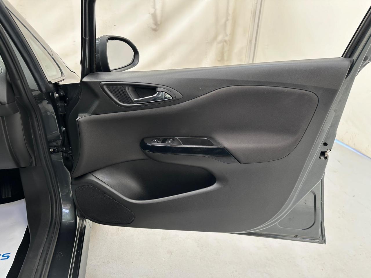 Vauxhall Corsa DT18OHZ