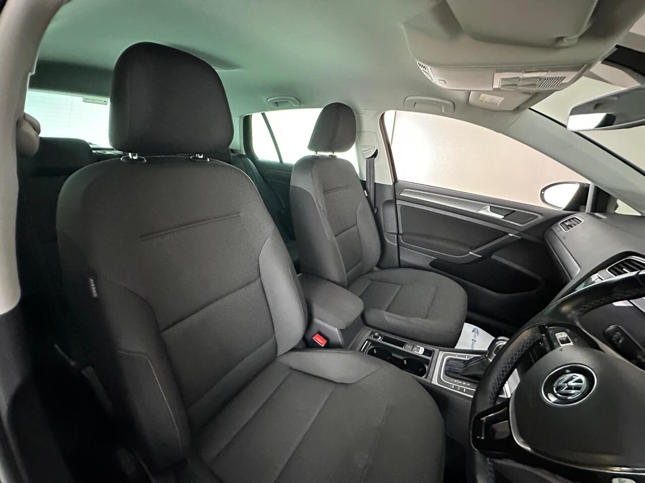 Volkswagen e-Golf SH19YMK