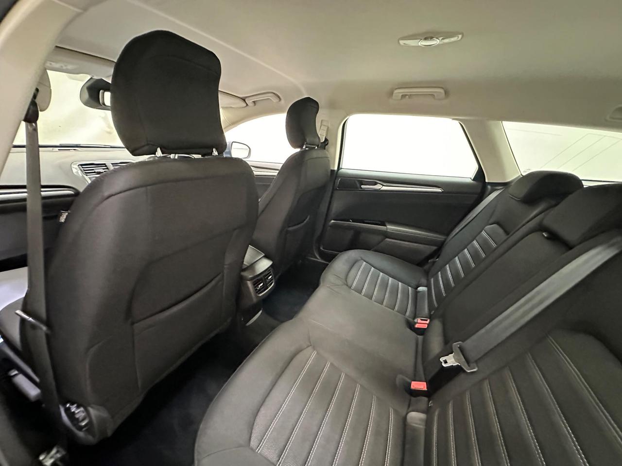 Ford Mondeo AJ70FJD