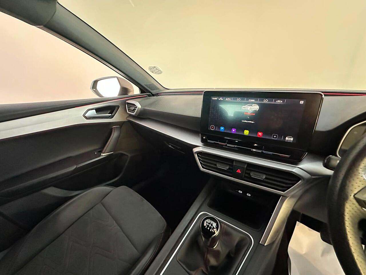 SEAT Leon LL72FWU