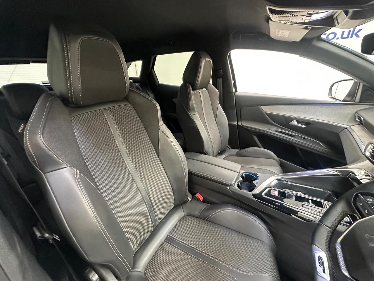 Peugeot 3008 EJ23WWR