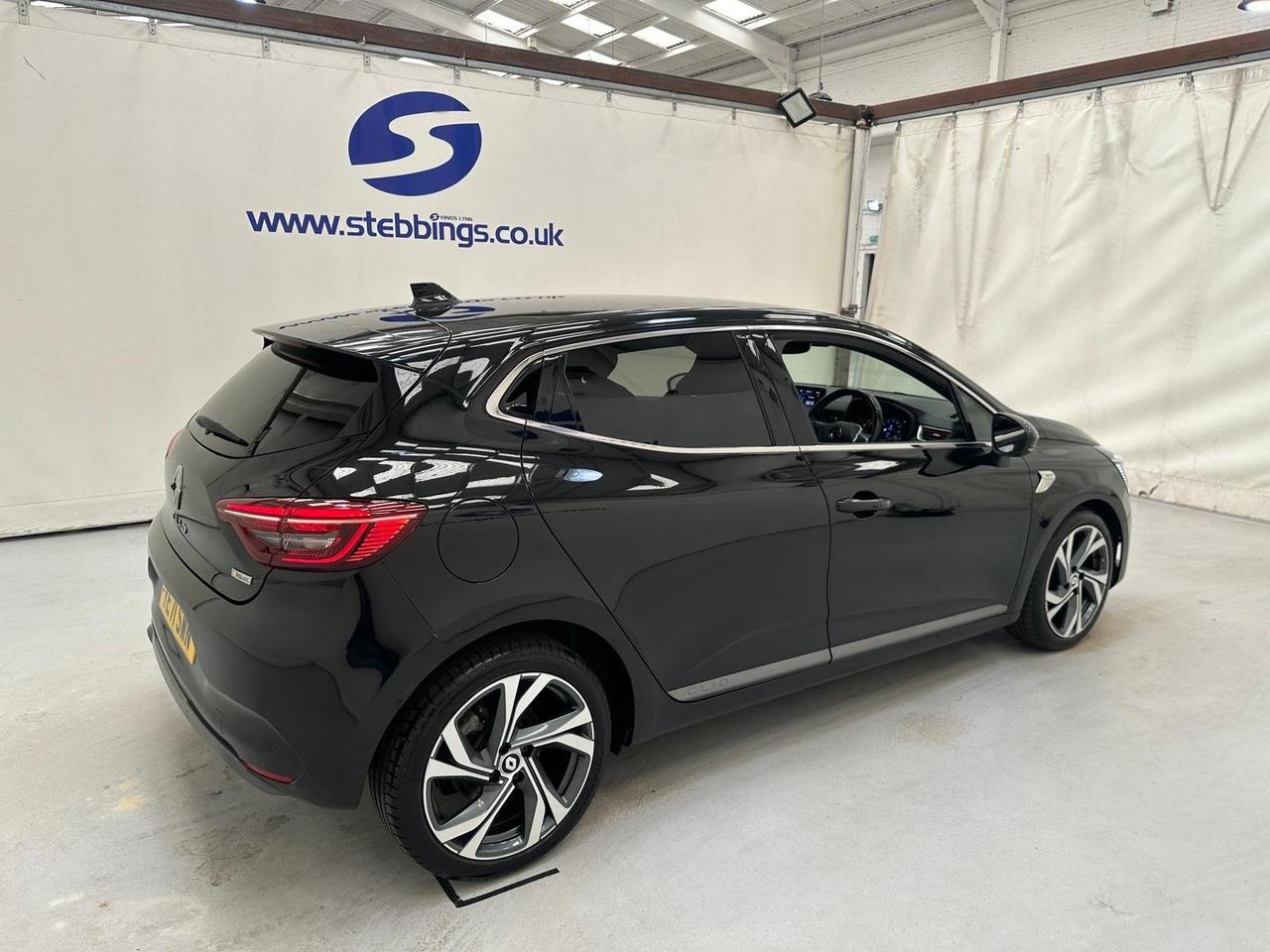 Renault Clio YE71SWN