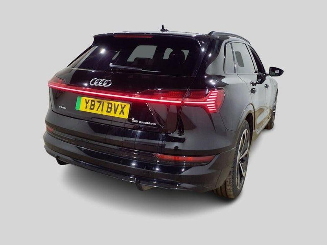 Audi e-tron YB71BVX