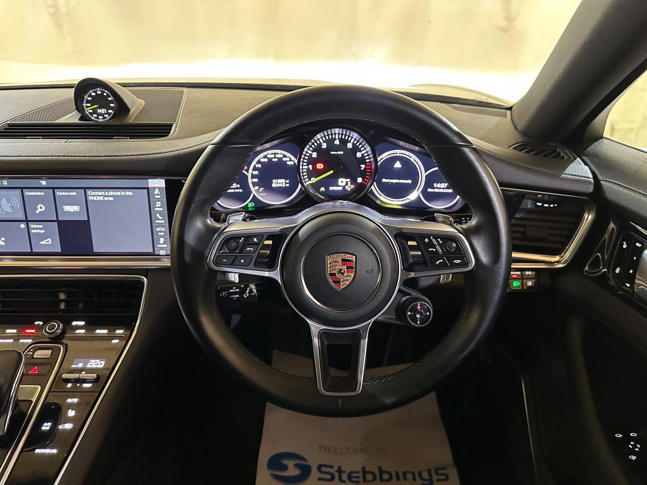Porsche Panamera VU67KYG