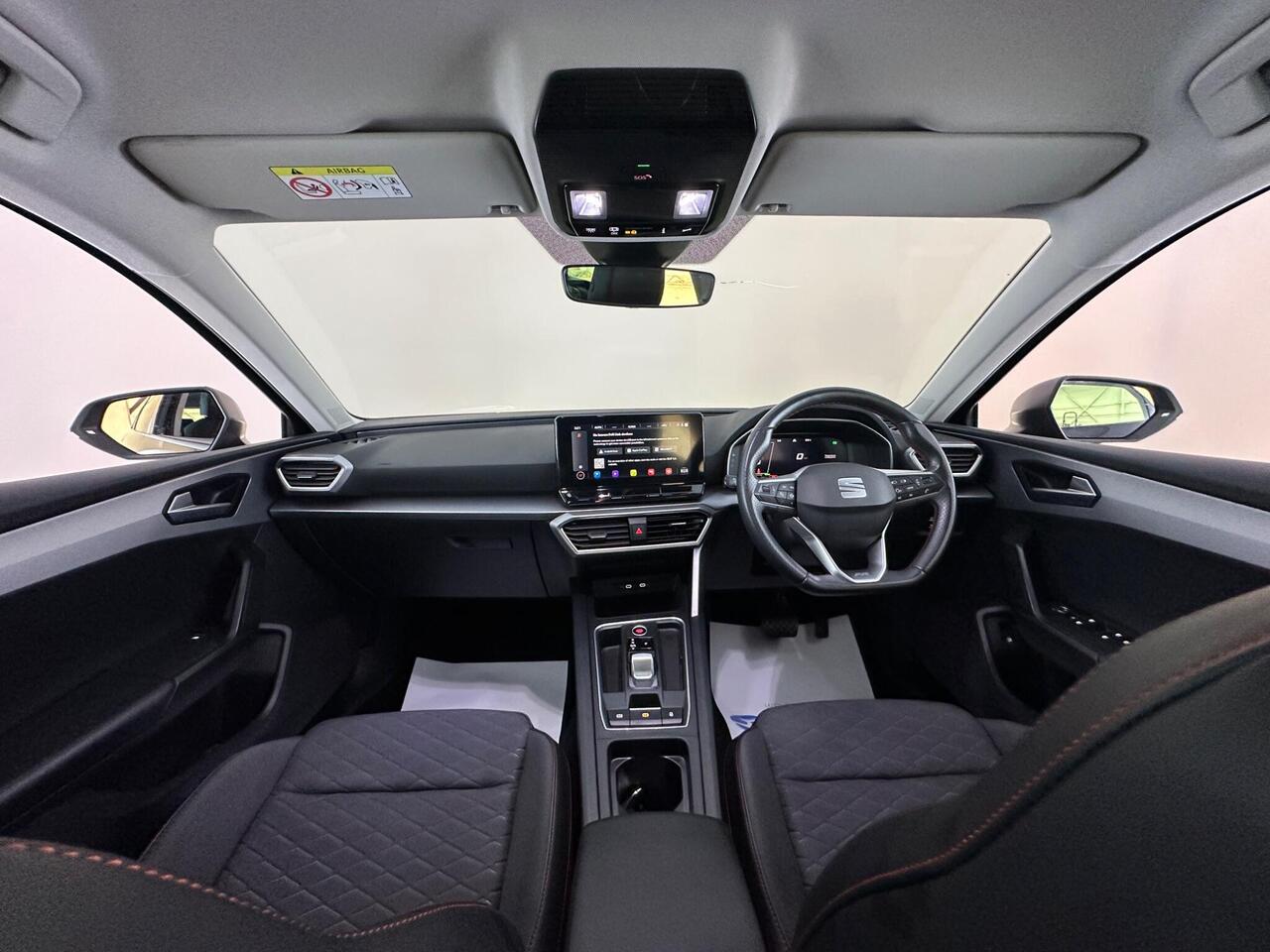 SEAT Leon YO24HWH