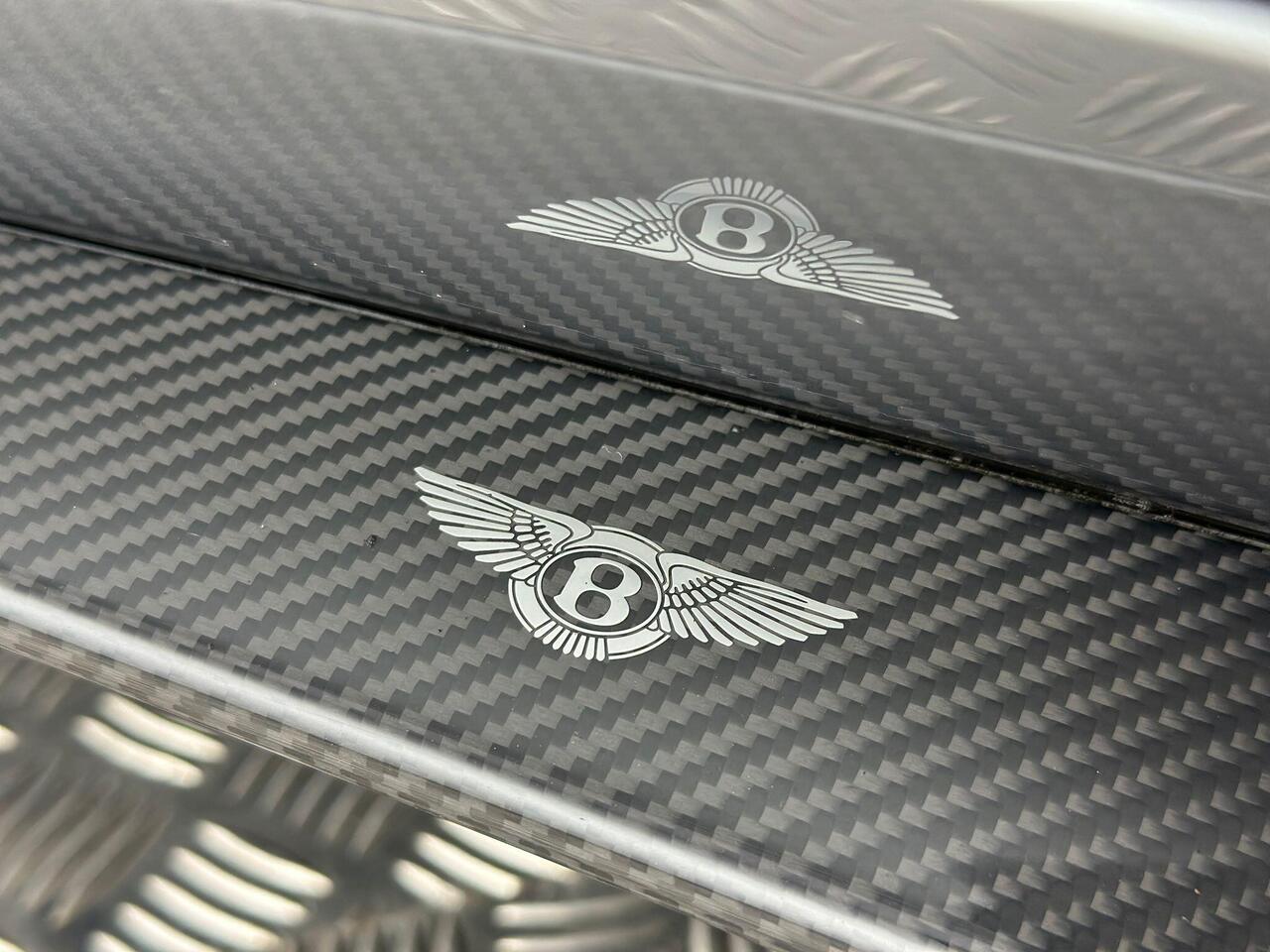 Bentley Flying Spur SN71VZD