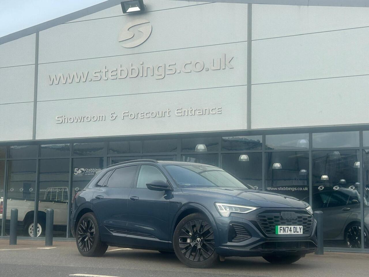 Audi Q8 e-tron FN74DLY