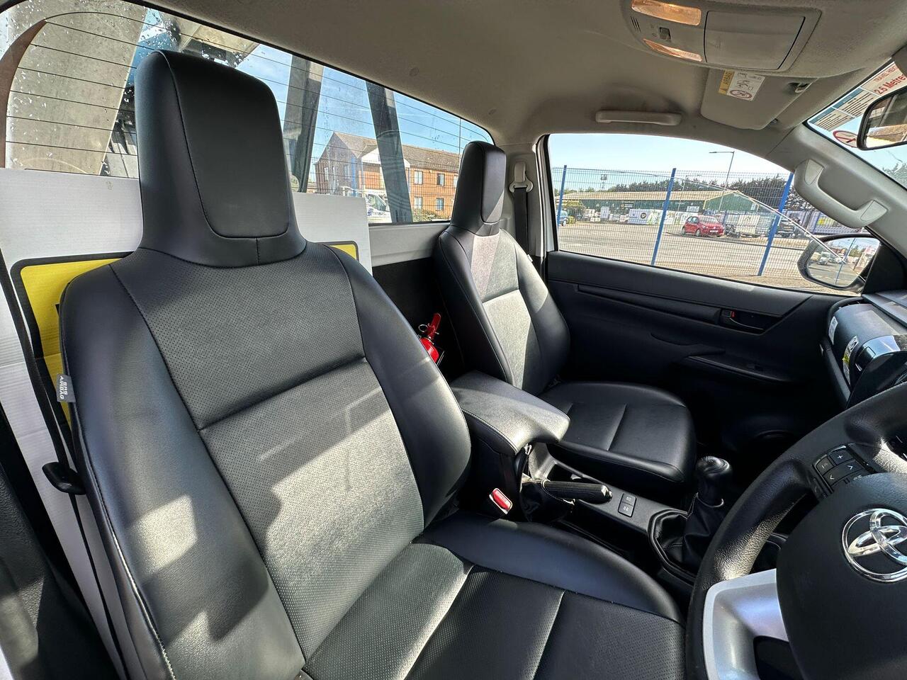 Toyota Hilux FH21OVU