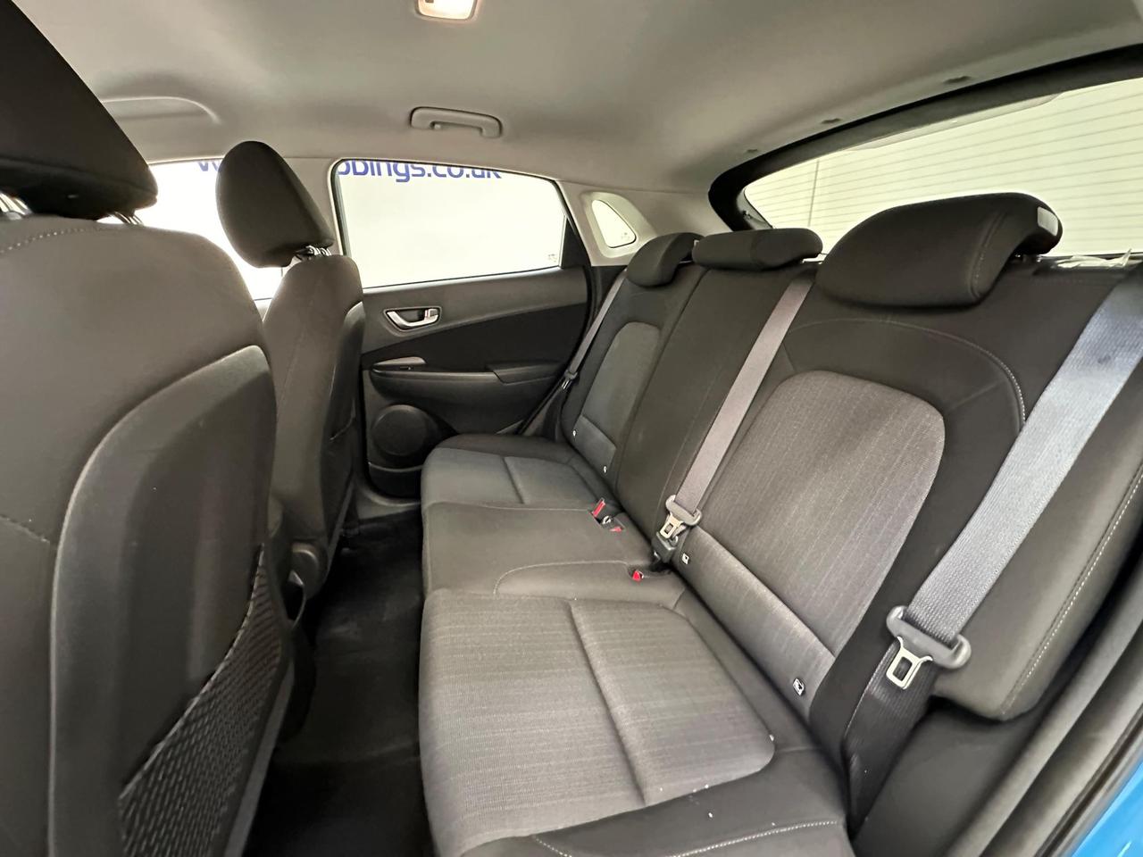 Hyundai KONA DU71YMC