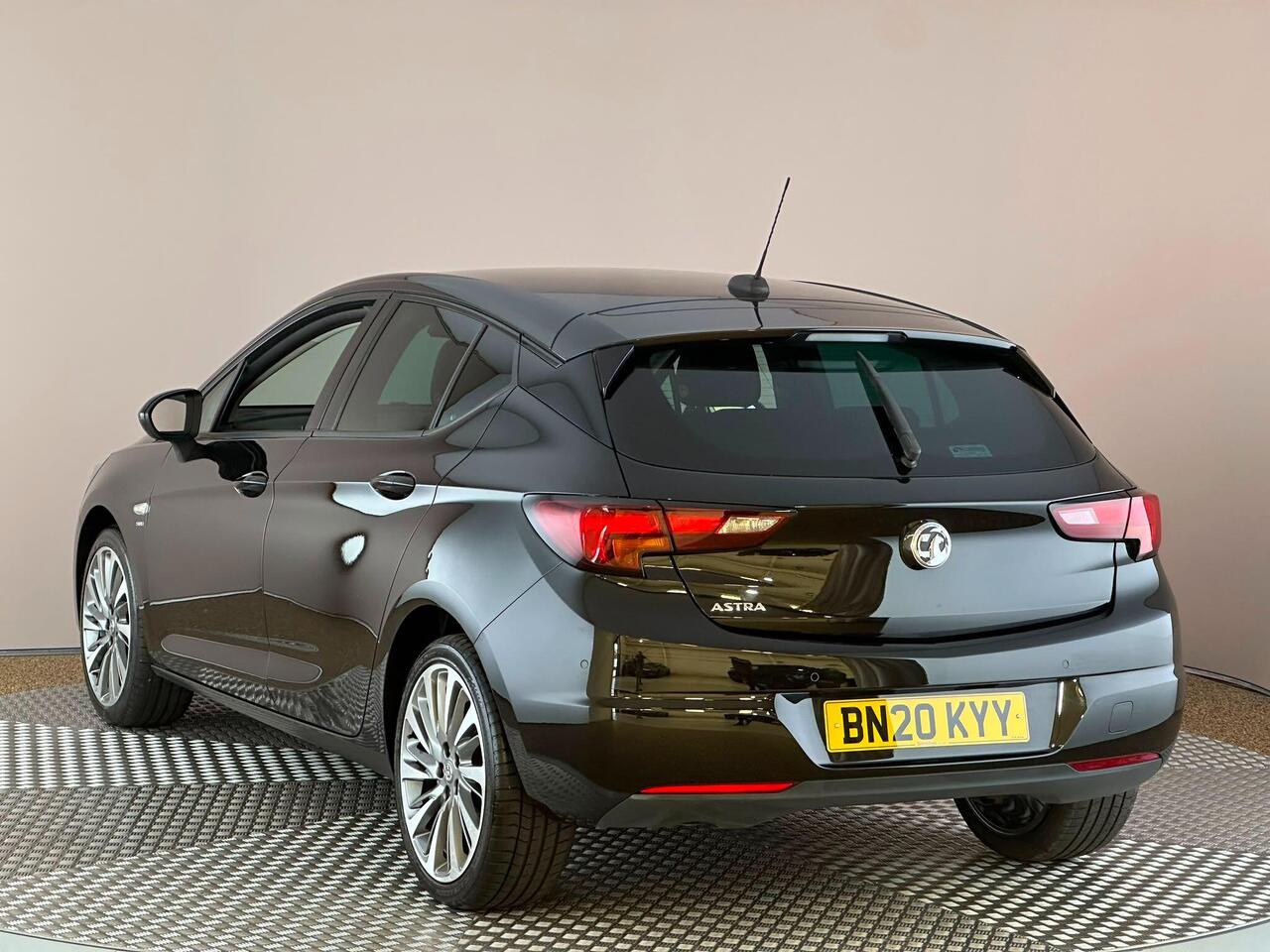 Vauxhall Astra BN20KYY
