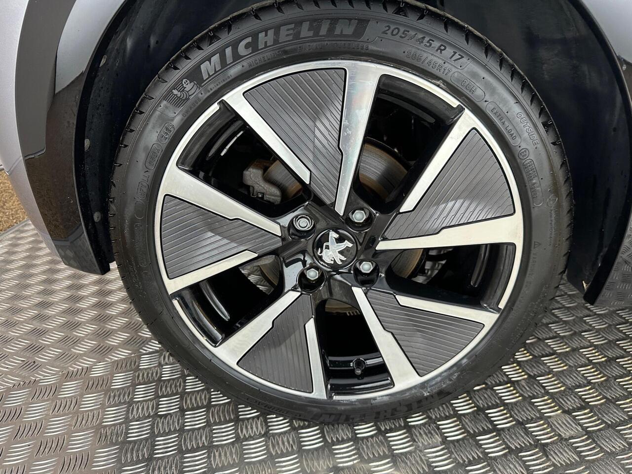 Peugeot E-208 EX71WCM