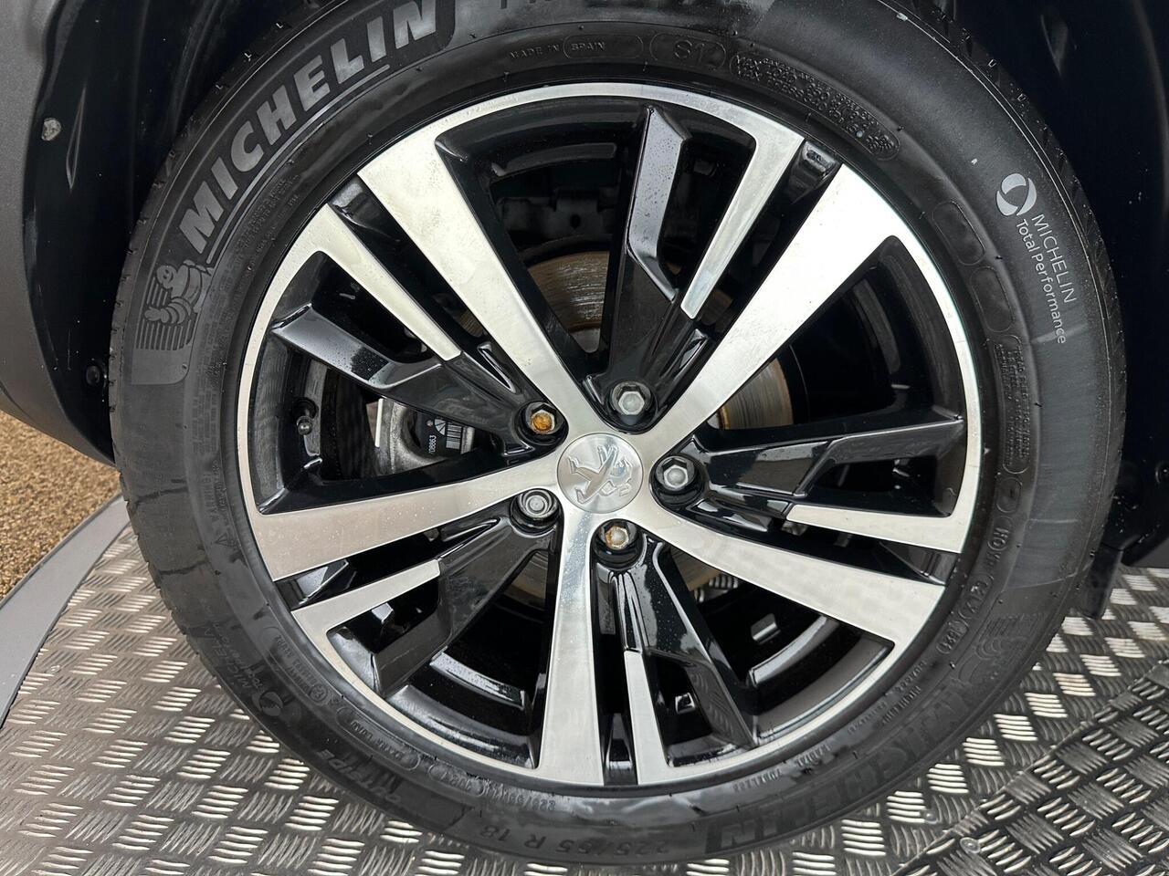 Peugeot 3008 BF71UZS