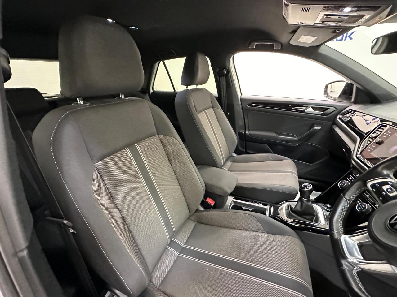 Volkswagen T-Roc VE21ZBG