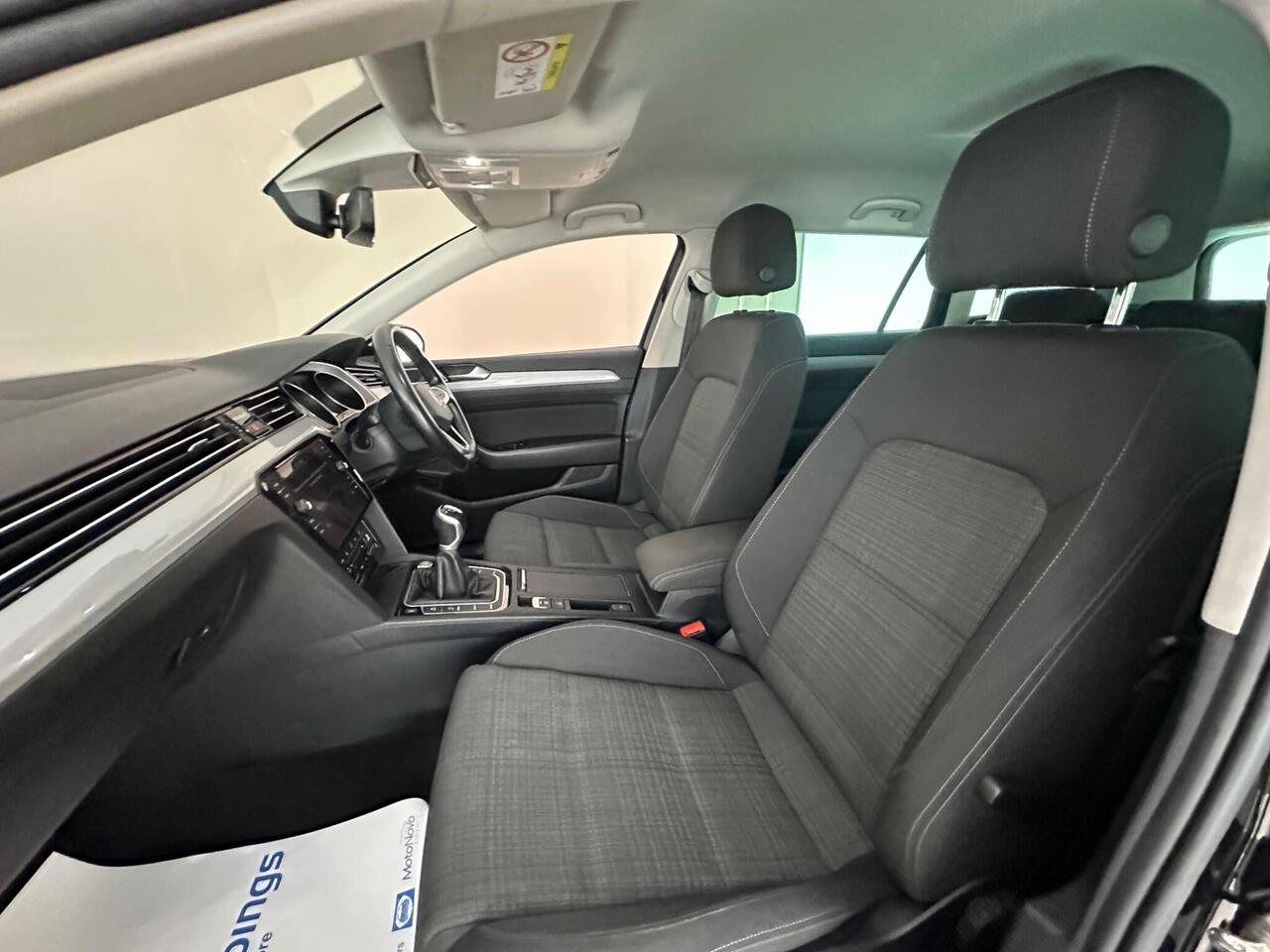 Volkswagen Passat YC71RXO