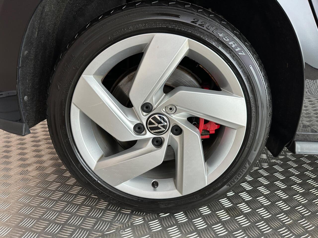 Volkswagen Golf BG72EHC