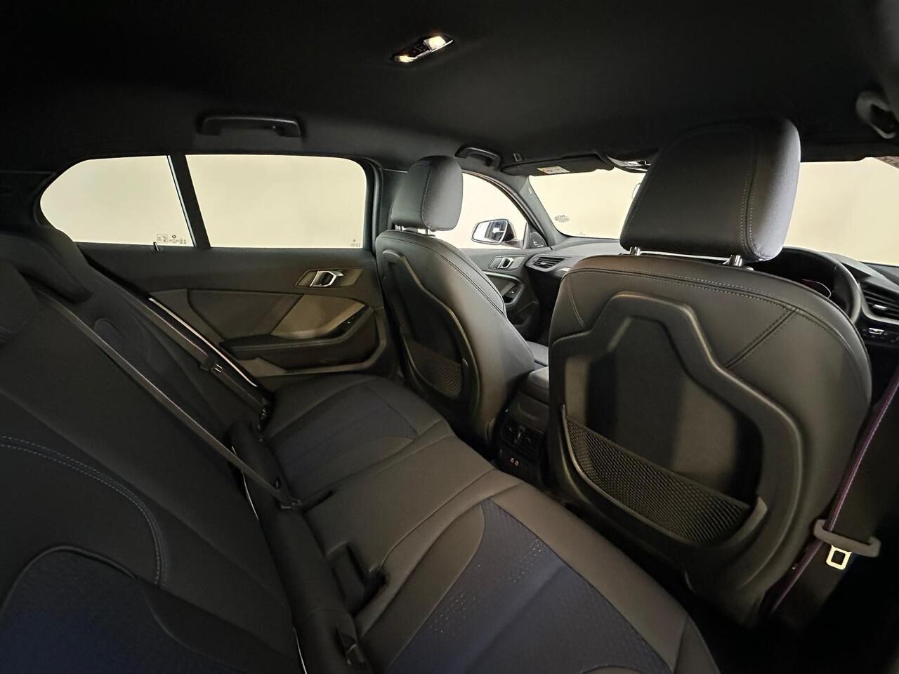BMW 1 Series AY73LHJ