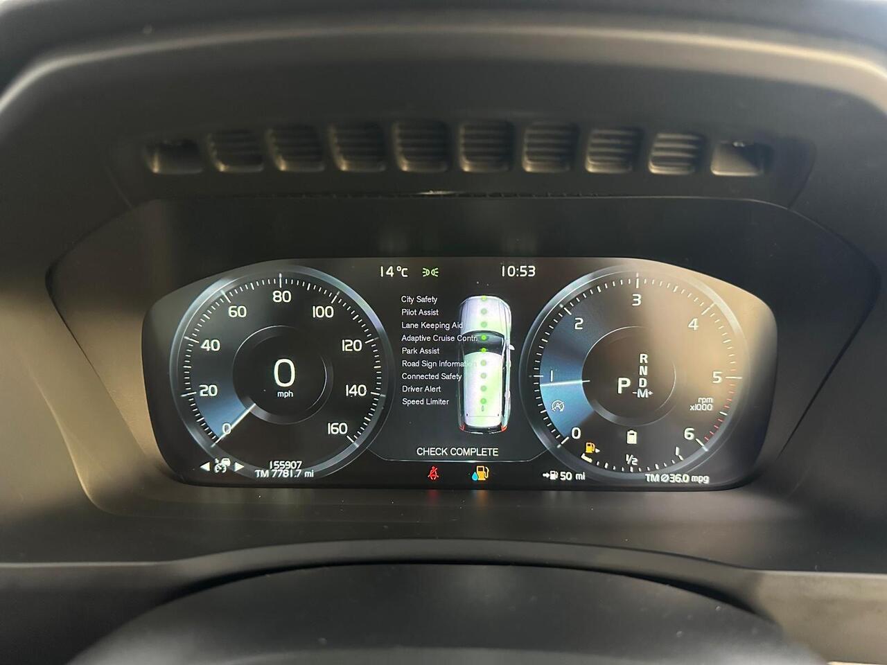 Volvo XC90 YY69PVT