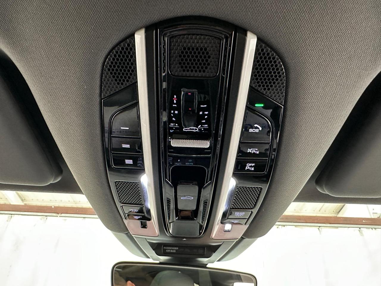 Porsche Cayenne AK18UXX