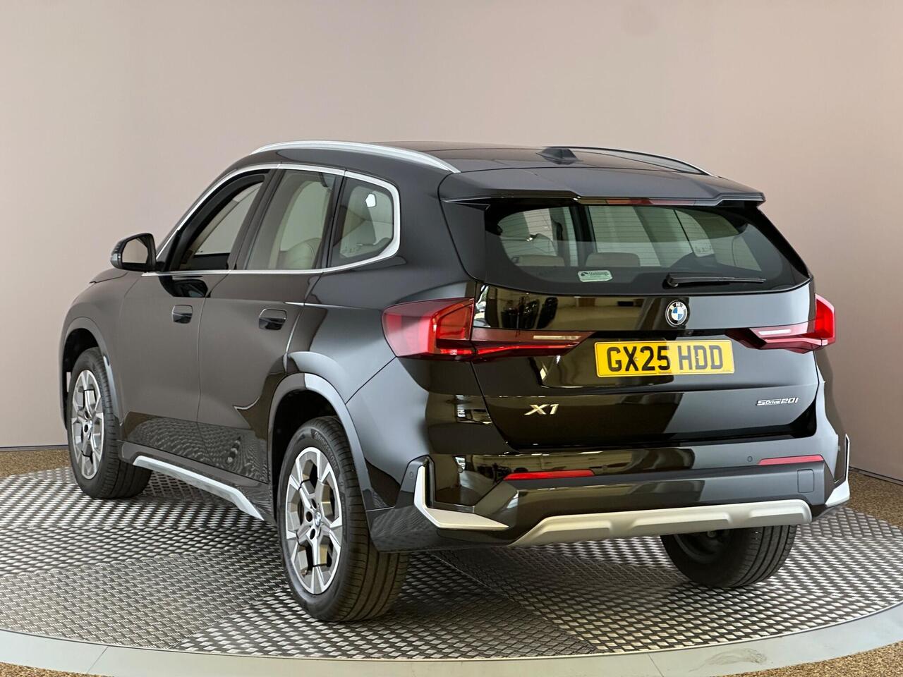 BMW X1 GX25HDD
