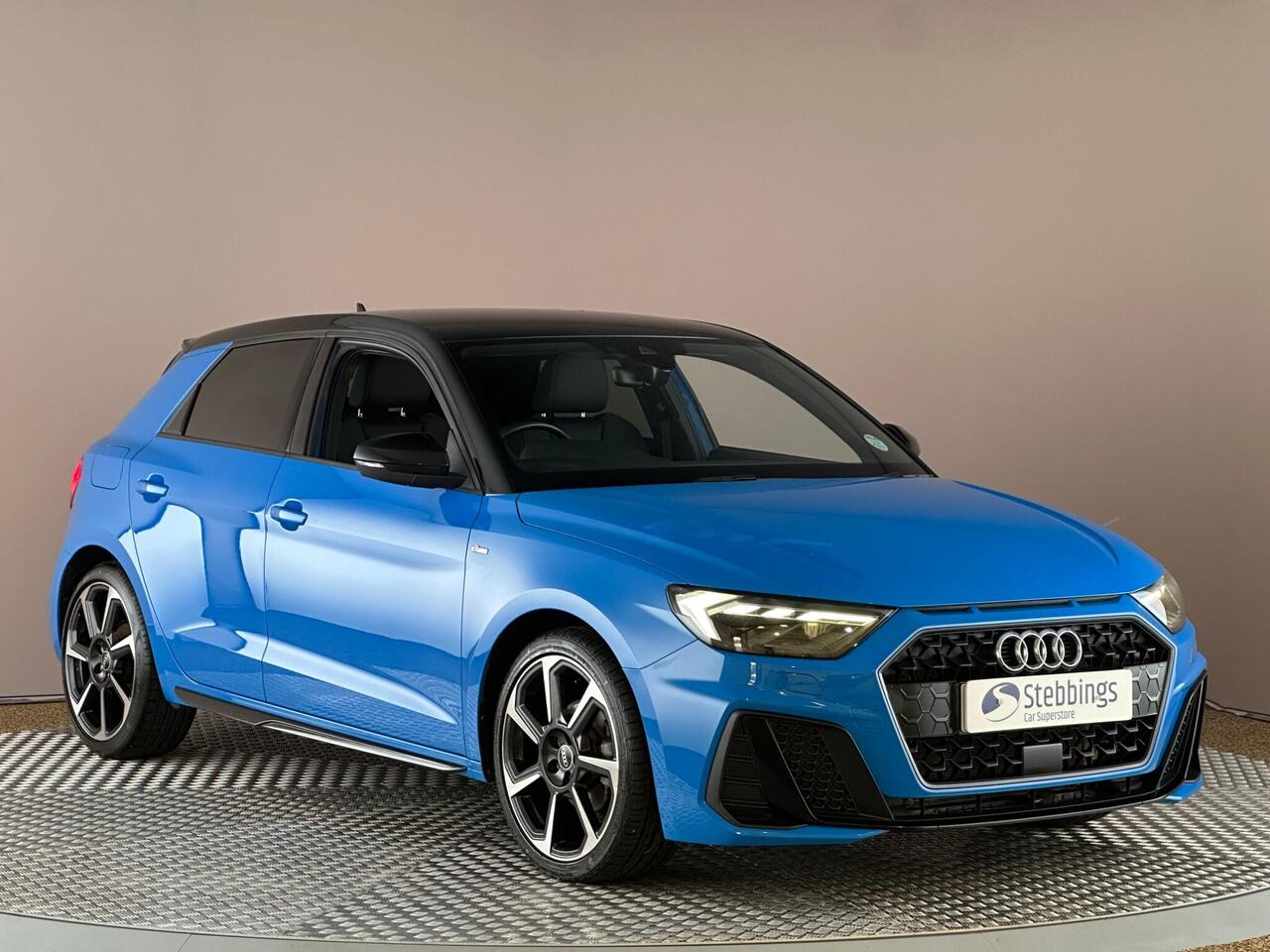 Audi A1 YE21TUU