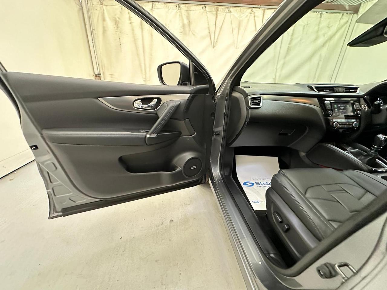 Nissan Qashqai LL68VEM
