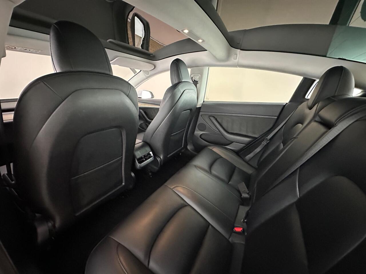 Tesla Model 3 AF72UVG