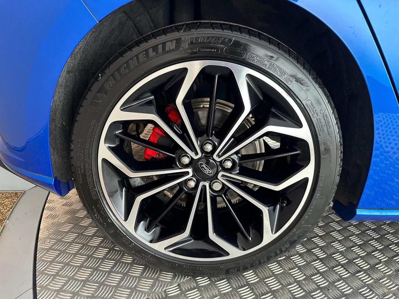 Ford Focus YF71ZPW